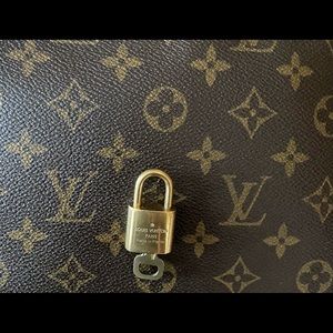 Authentic Louis Vuitton lock and key 312